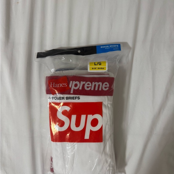 Supreme Hanes